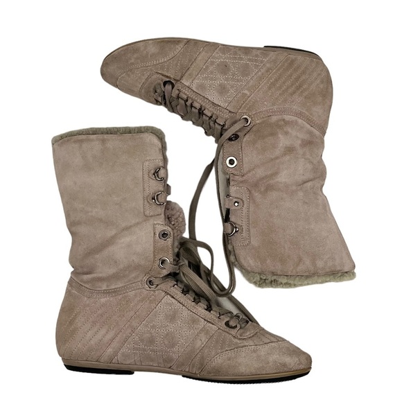 DIOR Shearling lined Cannage Suede boots - Picture 9 of 15
